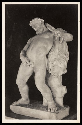 The drunken Hercules urinating. Photographic postcard, 196-.