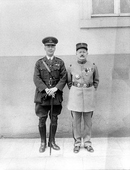 Sir William Boog Leishman and Hyacinthe Vincent. Photograph by Henri Manuel, 1925.