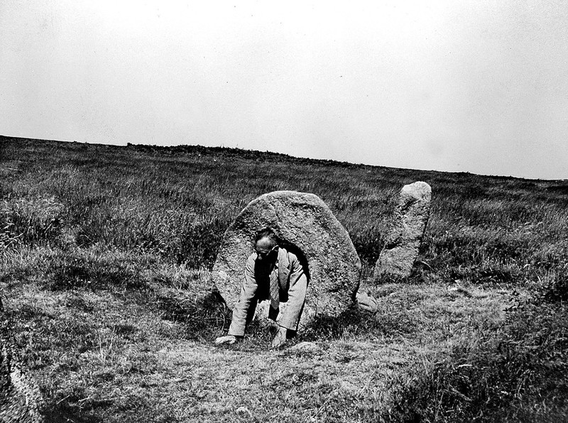 Men an tol Neolithic Stone Hoop In Cornwall Wellcome Collection