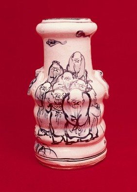 Chinese jar depicting the 8 immortals, Ching dynasty.