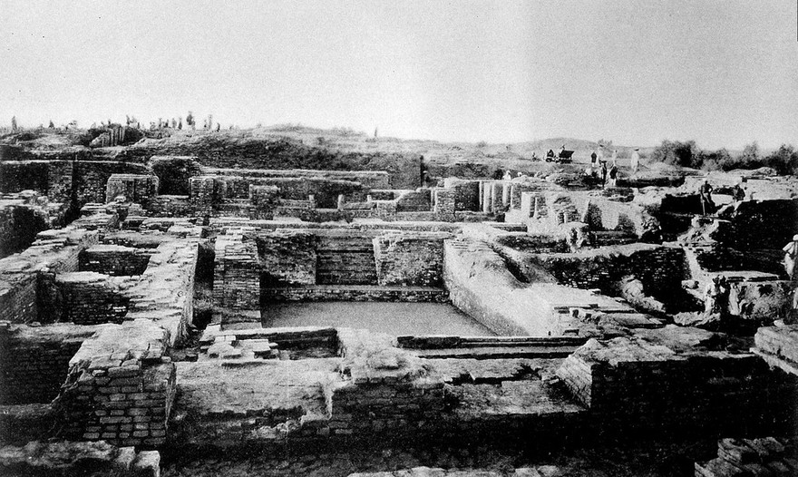 Mohenjo-daro and the Indus civilization : being an official account of archæological excavations at Mohenjo-daro carried out by the government of India between the years 1922 ad 1927 / edited by Sir John Marshall ; with plan and map in colours, and 164 plates in collotype.