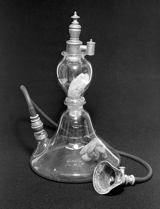 Replica of anaesthesia apparatus used by R. Liston.