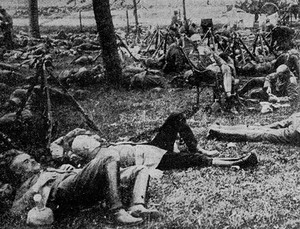 view German soldiers with heads shaved to avoid lice.