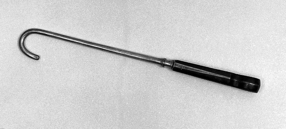 Obstetrics, single blunt hook