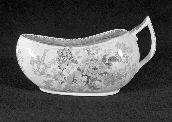 Glazed earthenware bourdalou, 1820-1890.