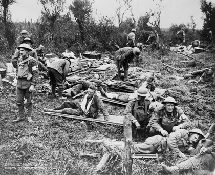 World War I: advance dressing station in the field