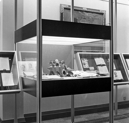 Exhibition: 1968-9: Medicine and Surgery in the Great War. General view.