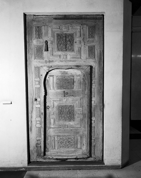 Arab pharmacy, view of front door