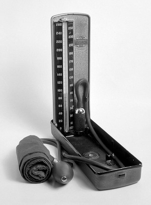 view "Baumanometer": instrument for measuring blood pressure.