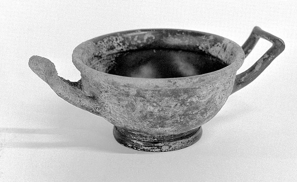 Ancient Graeco-Italian ceramic; Attic black-glaze cup