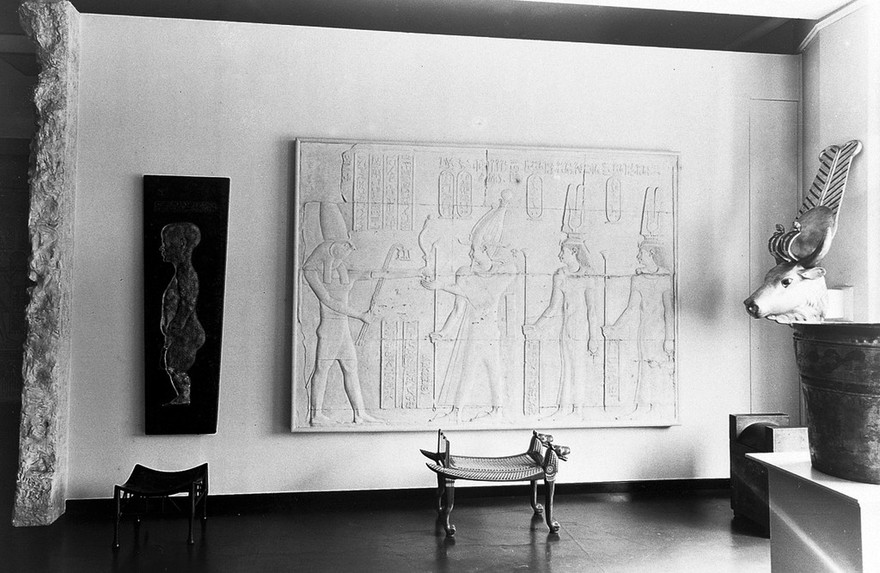 Wellcome Historical Medical Museum: Egyptian reliefs.