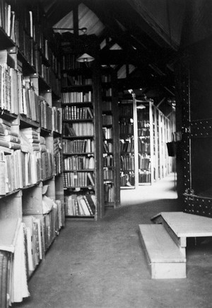 view Library store of Wellcome Research Lab., Willesden, 1937
