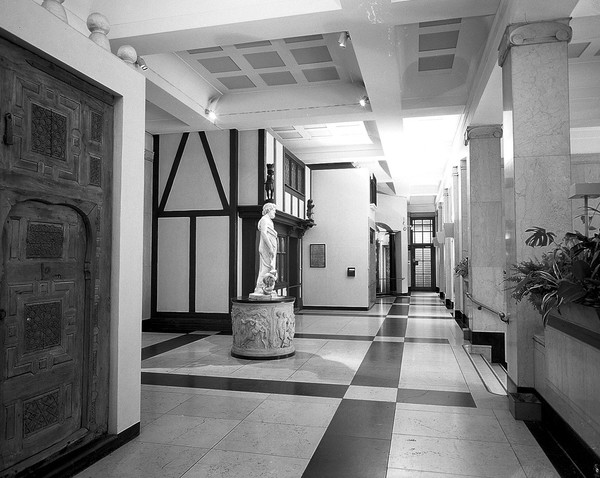 View of entrance hall, Wellcome Building, with reconstructions of historic pharmacies along the south side.