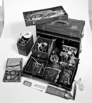 view C. Langton Hewer's Anaesthetic Case.