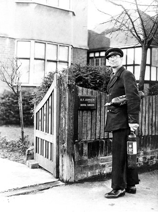 Promotrional photograph: British Oxygen Company, c. 1955