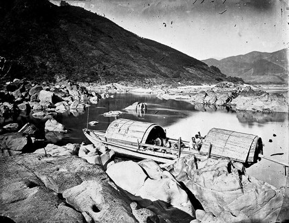 A Shui-Ku rapid boat, River Min, Fukien province, China.