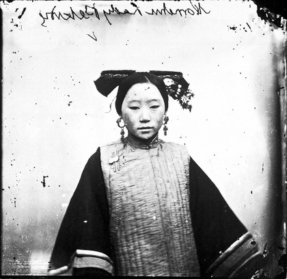 Example of a coiffure on a Tartar or Manchu female