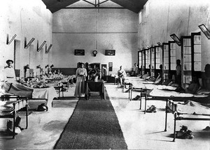 view A ward in a hospital, perhaps a military hospital during World War I. Photograph.