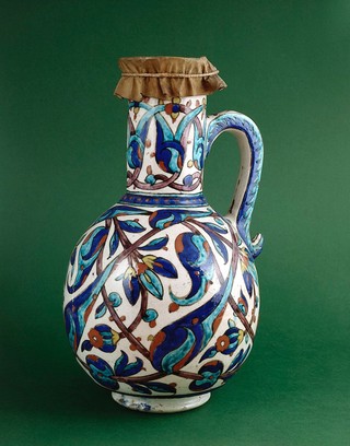 Ceramic pharmacy jar.