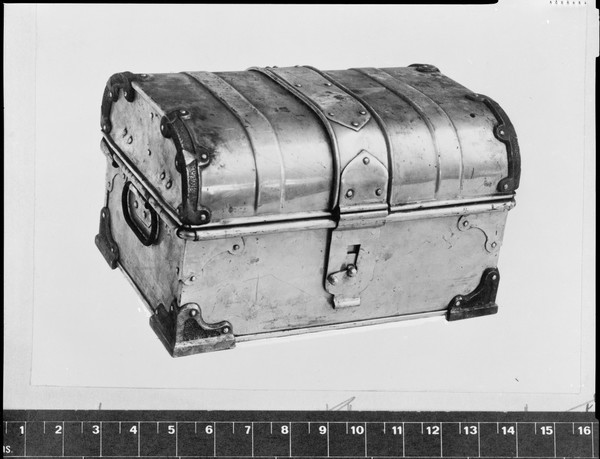 Medicine chest supplied to Shackleton Expedition