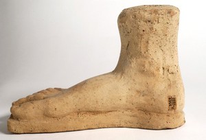 view A clay-baked foot. Roman votive offering