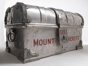 view Tabloid medicine chest used on 1933 Mount Everest Expedition