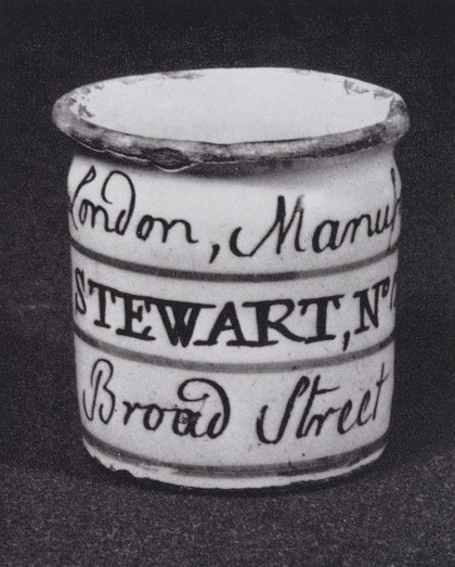 Medical ceramics : a catalogue of the English and Dutch collections in the Museum of the Wellcome Institute of the History of Medicine / J.K. Crellin.