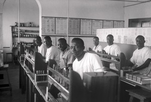 view Students in theTeaching laboratory, Medical School, Yakusu Hospital, Yakusu, Belgian Congo