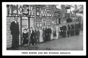 view Fred Roper and His Wonder Midgets