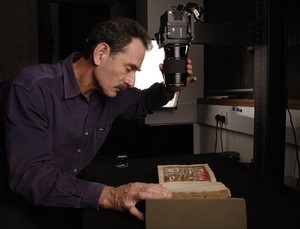 view Chris Carter photographing Panjabi Mss 255 in studio, 215