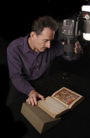 view Chris Carter photographing Panjabi Mss 255 in studio, 215