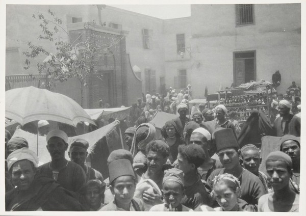 Bani Suef, Egypt: pilgrims at Biba. Photograph by W.S. Blackman, 192-.