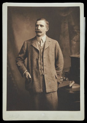 Photograph of Henry Solomon Wellcome by Lafayette