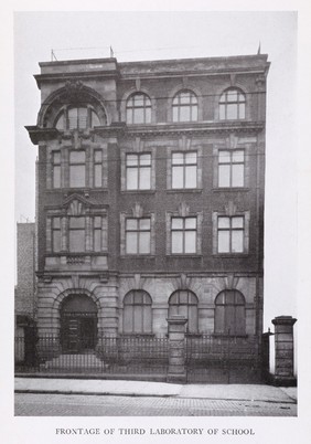 Liverpool school of tropical medicine : historical record 1898-1920.