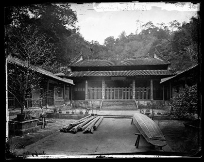 Pearl River, Kwangtung province, China. Photograph by John Thomson, 1871.