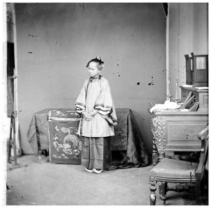 Hong Kong: a Cantonese lady. Photograph by John Thomson, 1869-1871.
