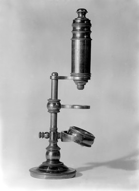 Nachet collection: early English microscope, Goring, only type known.