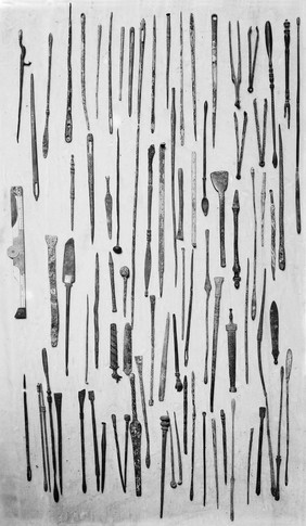 Roman instruments, hairpins, needles etc.