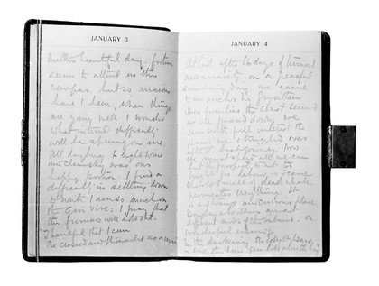 Diary of Scott or Shackleton? with lock.