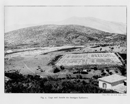 Lay out of temple of Epidaurus.