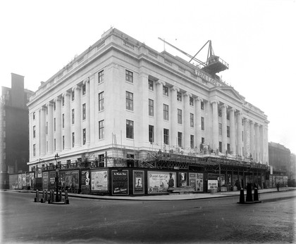 Wellcome research institute, view from ground, January 1932