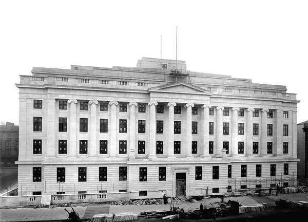 Wellcome research institute, full front view, 1932