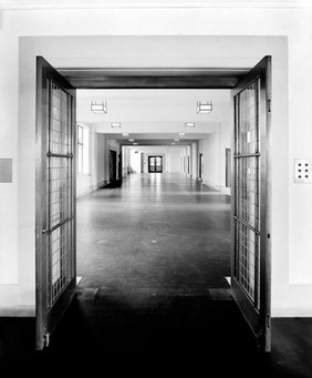 Wellcome research institute, 3rd floor; July 1932