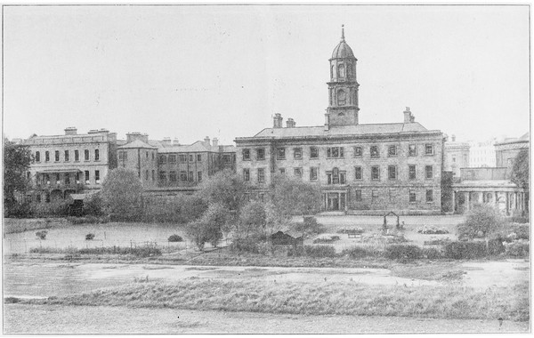 Rotundar, Dublin exterior.