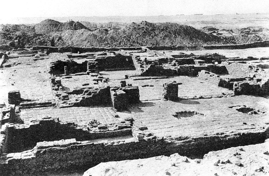 Egypt, Bathroom at house T36.36. at Tell El-'Amarnah.