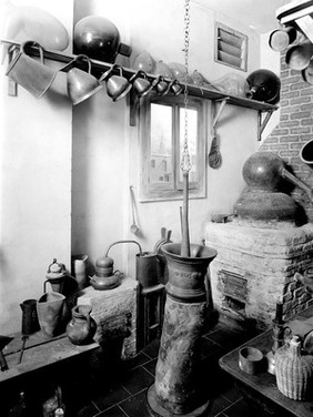 John Bell's Pharmacy, interior