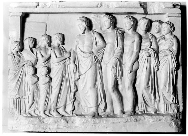 M0006322: Asclepius with worshippers