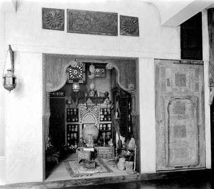 M0006339: Arab pharmacy, exterior