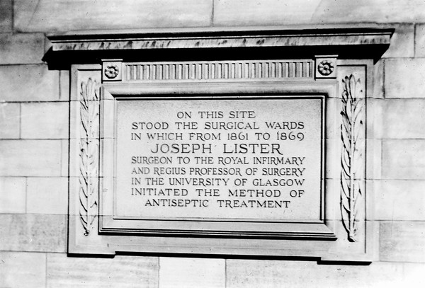 M0006536: Glasgow Royal Infirmary: plaque commemorating Joseph Lister (1827-1912)