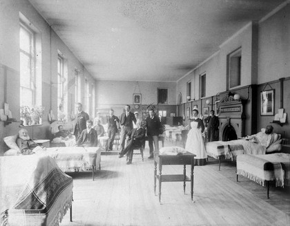 M0006548: Joseph Lister (1827-1912) in the Victoria male casulty ward, King's College Hospital, 1891